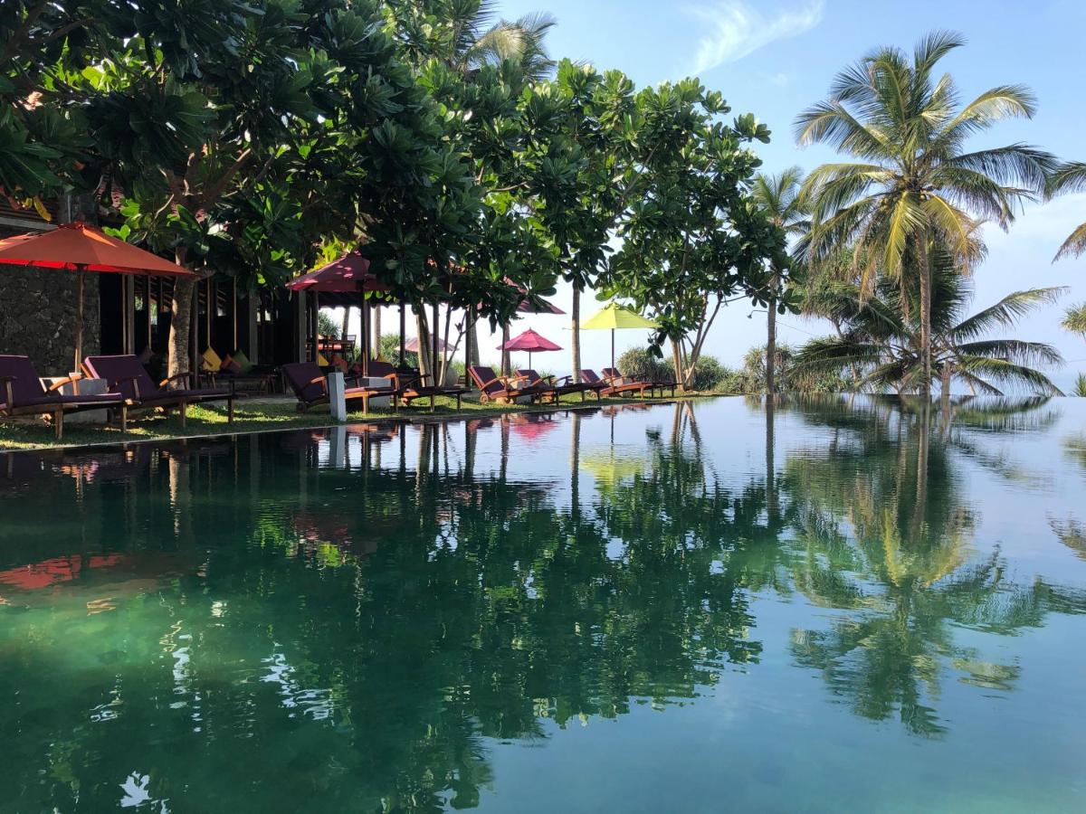 Utmt - Underneath The Mango Tree Spa & Beach Resort Діквелла Екстер'єр фото