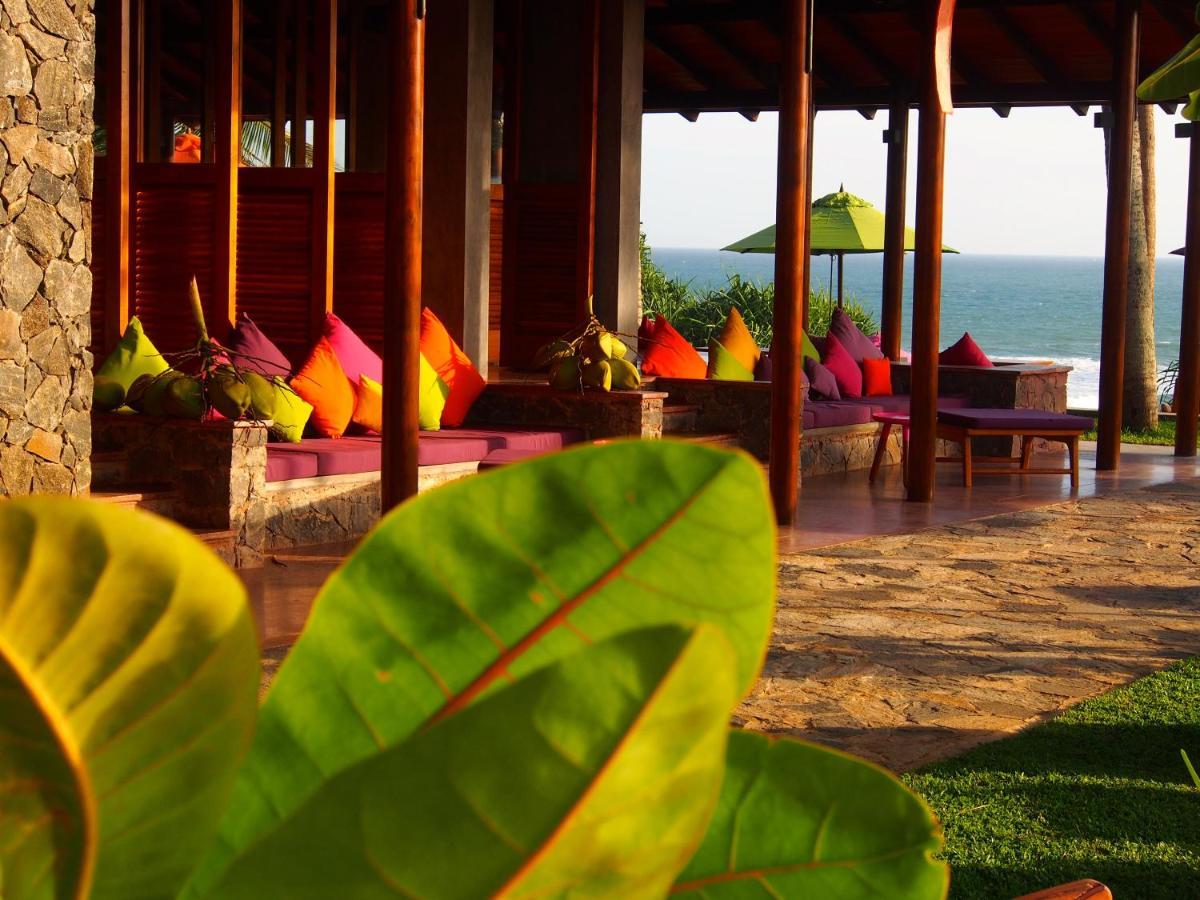 Utmt - Underneath The Mango Tree Spa & Beach Resort Діквелла Екстер'єр фото