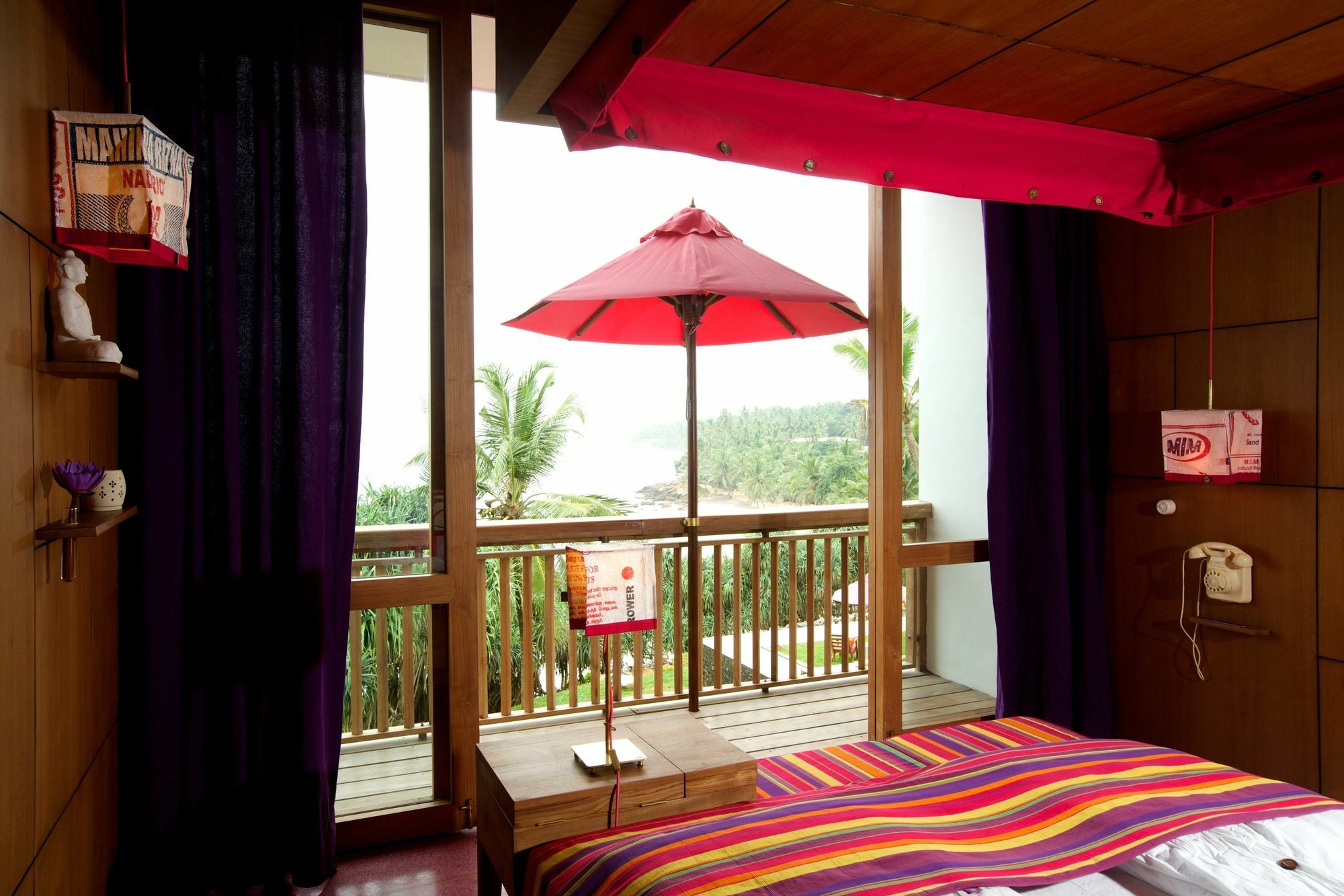 Utmt - Underneath The Mango Tree Spa & Beach Resort Діквелла Екстер'єр фото