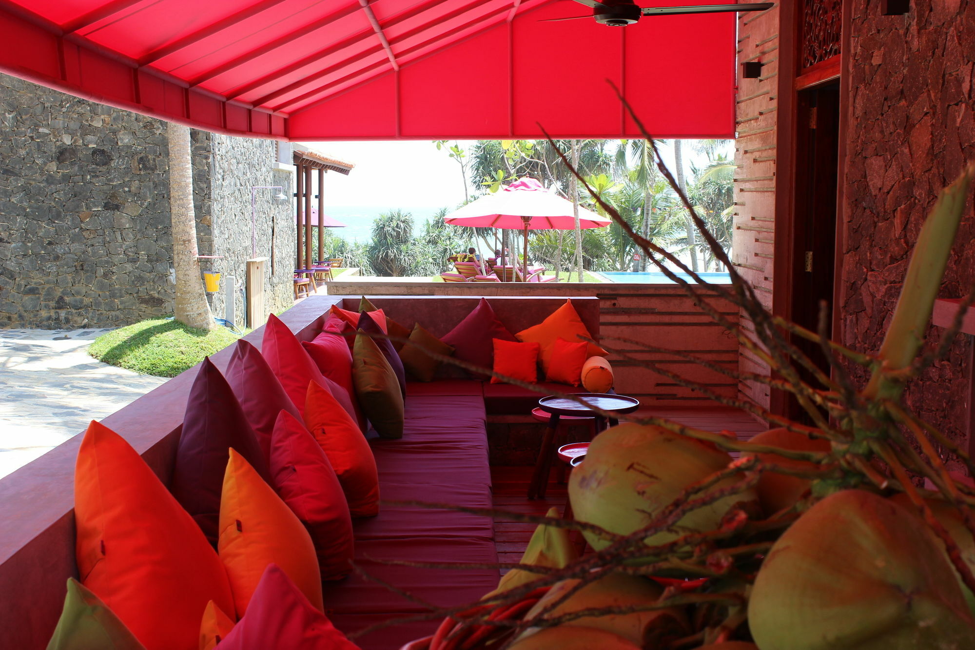 Utmt - Underneath The Mango Tree Spa & Beach Resort Діквелла Екстер'єр фото